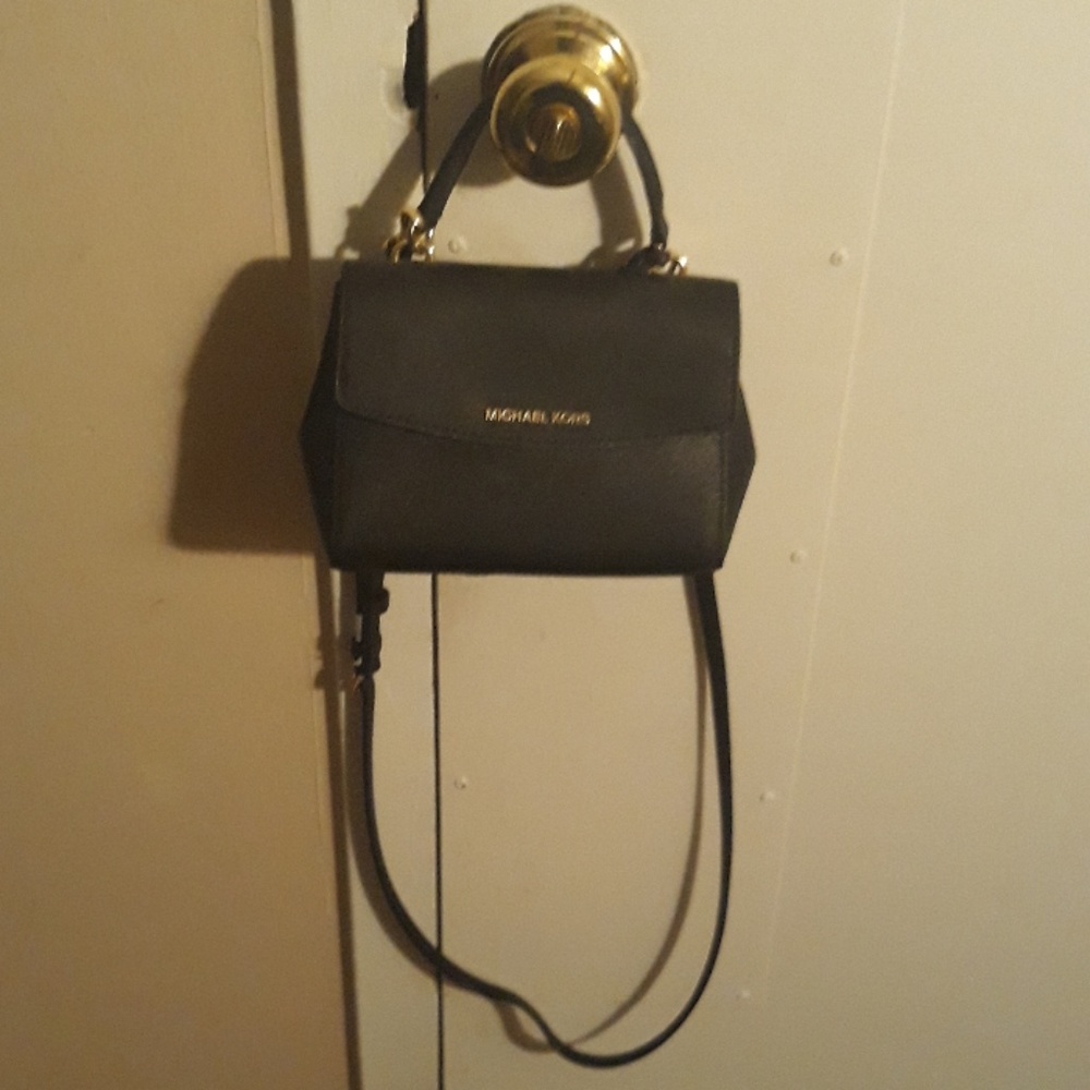 Michael Kors Hand Bag - Picture 3 of 4